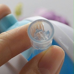 硅胶制品出现黄色液体正常吗？